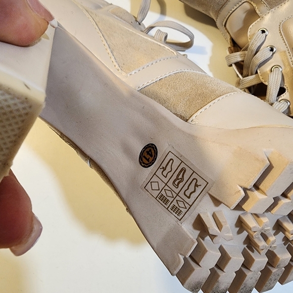 PRETTYLITTLERHING Melora Beige Lace up Heeles Booties size 8 M - Picture 11 of 14